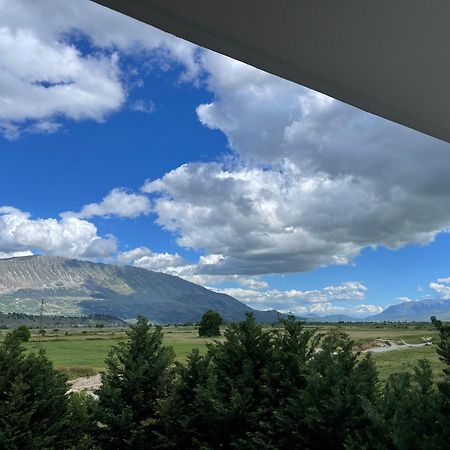 Hotel Selfo Gjirokastër Esterno foto