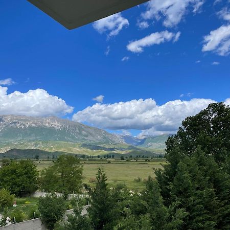 Hotel Selfo Gjirokastër Esterno foto